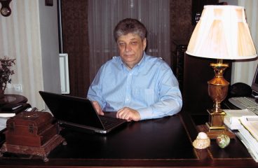 Иск к Осинскому за самовольно пристроенные 2 балкона (увеличена площадь с 107,2 до 123,9 м2).